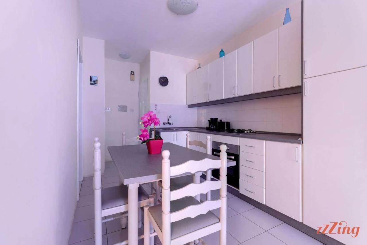 Seaside Apt With Side Sea Views - New Меллиеха Экстерьер фото